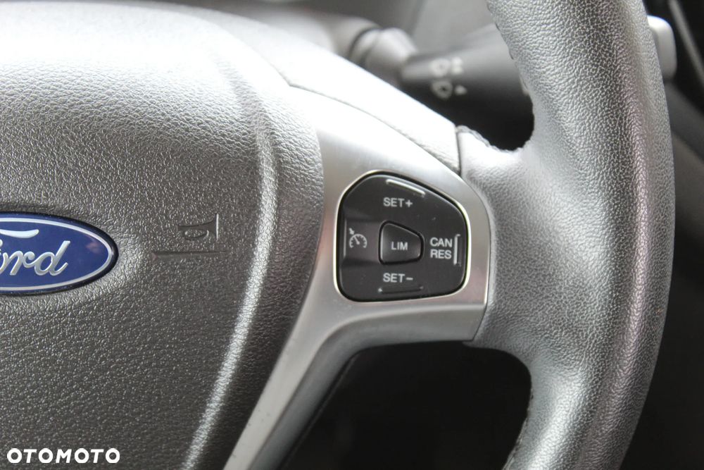 Ford Tourneo Courier 1.5 TDCi Trend - 21