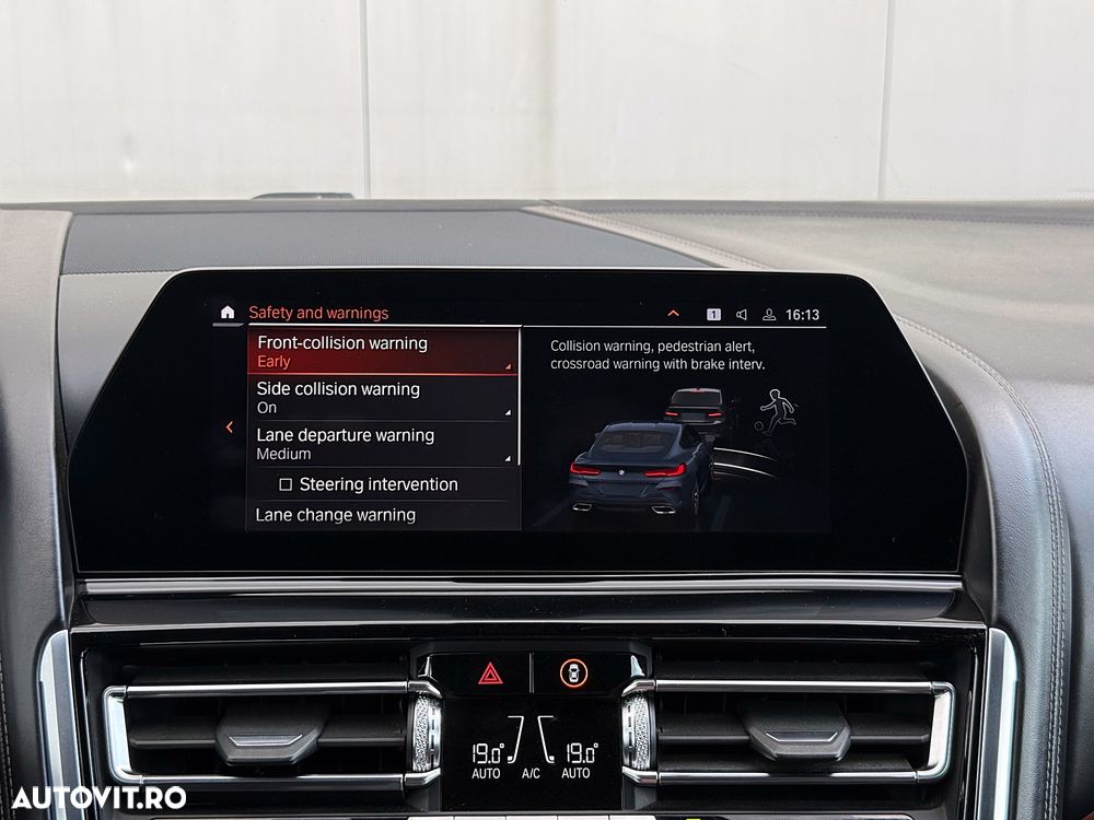 BMW Seria 8 840d xDrive - 32