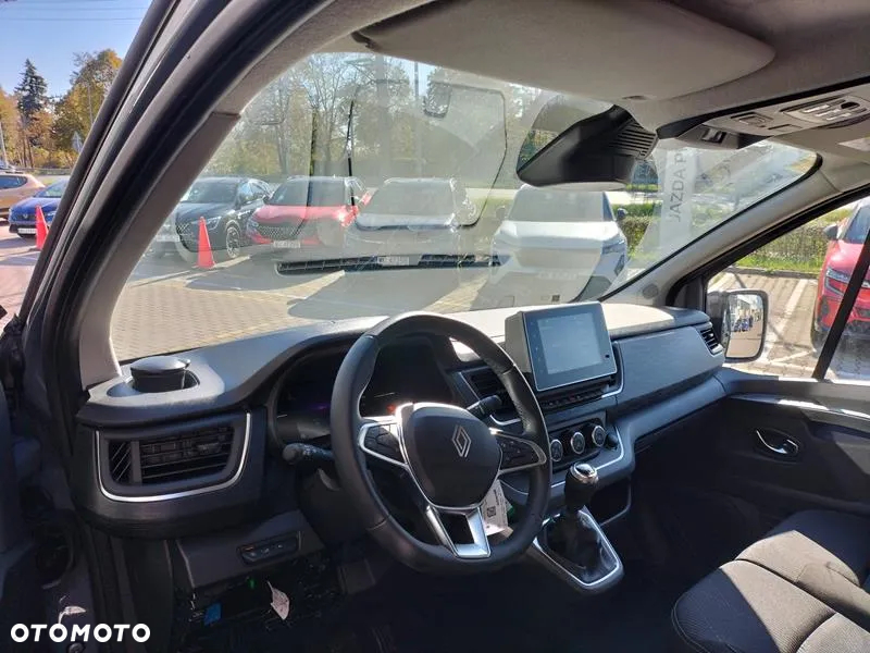 Renault Trafic - 16