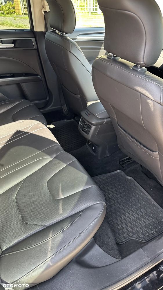 Ford Mondeo - 8