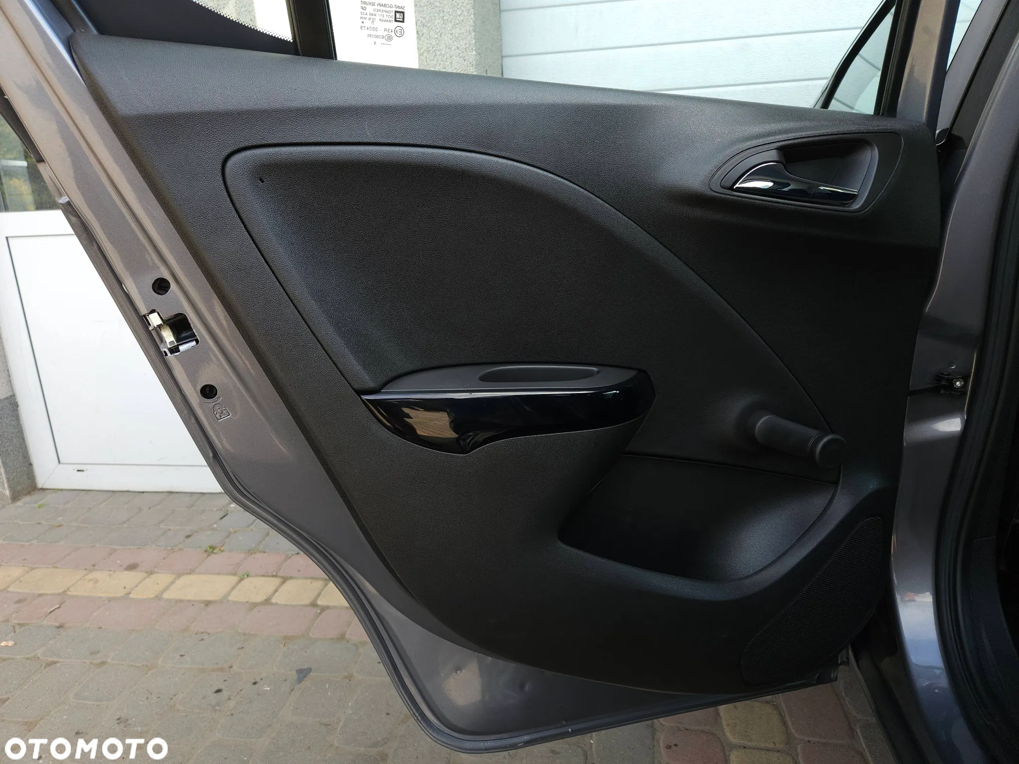 Opel Corsa 1.4 16V Cosmo - 19