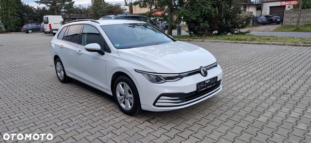 Volkswagen Golf - 1