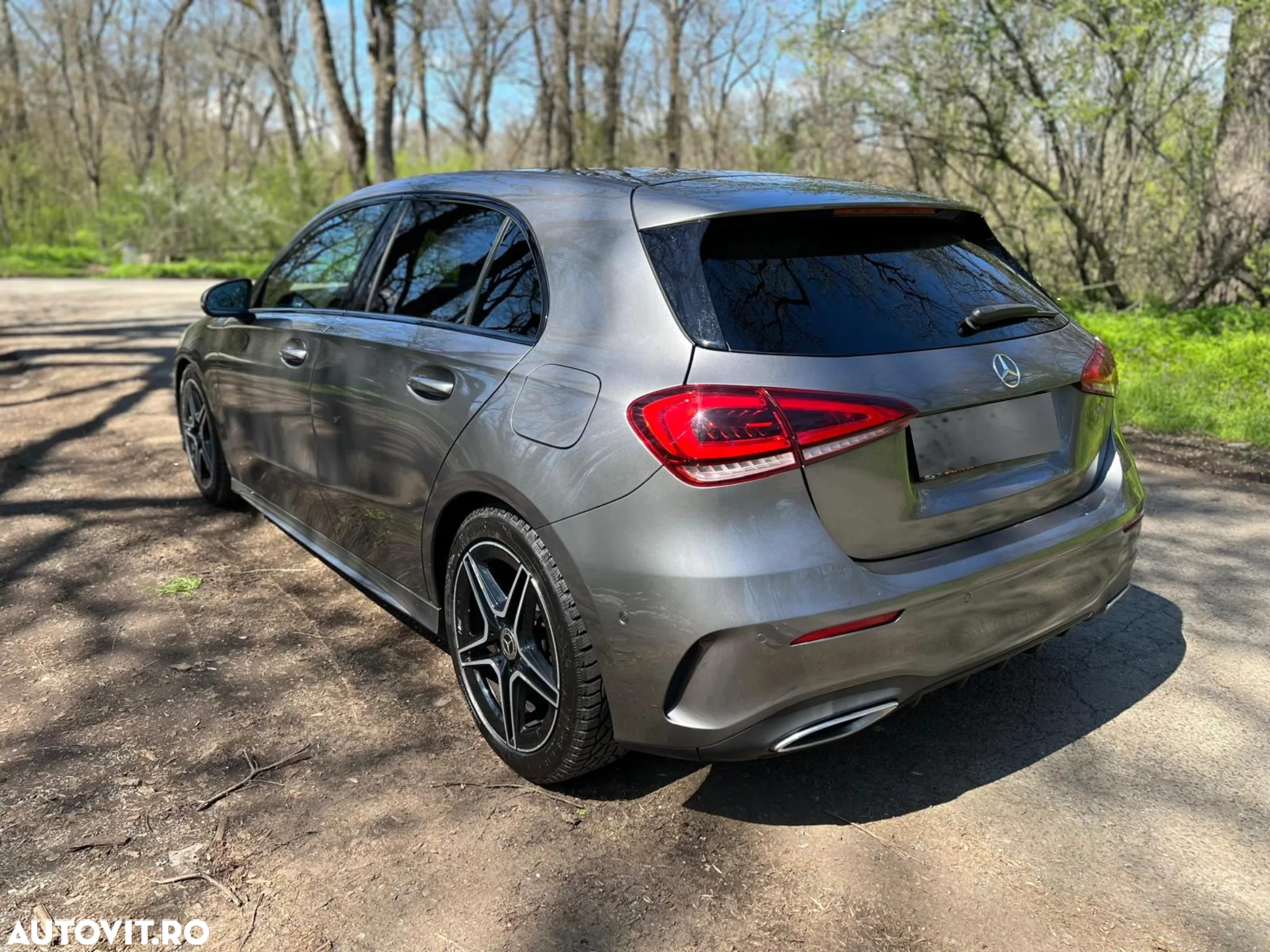 Mercedes-Benz A 180 7G-DCT AMG Line - 5