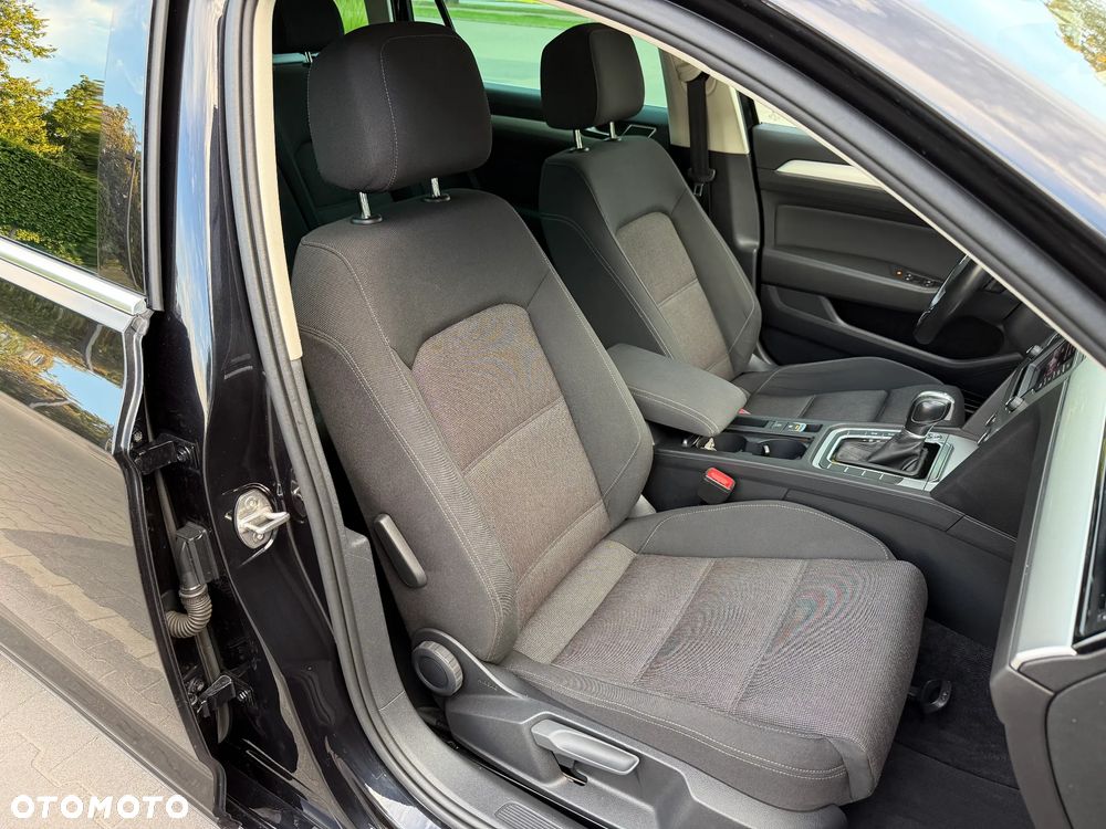 Volkswagen Passat 1.8 TSI (BlueMotion Technology) DSG Comfortline - 21
