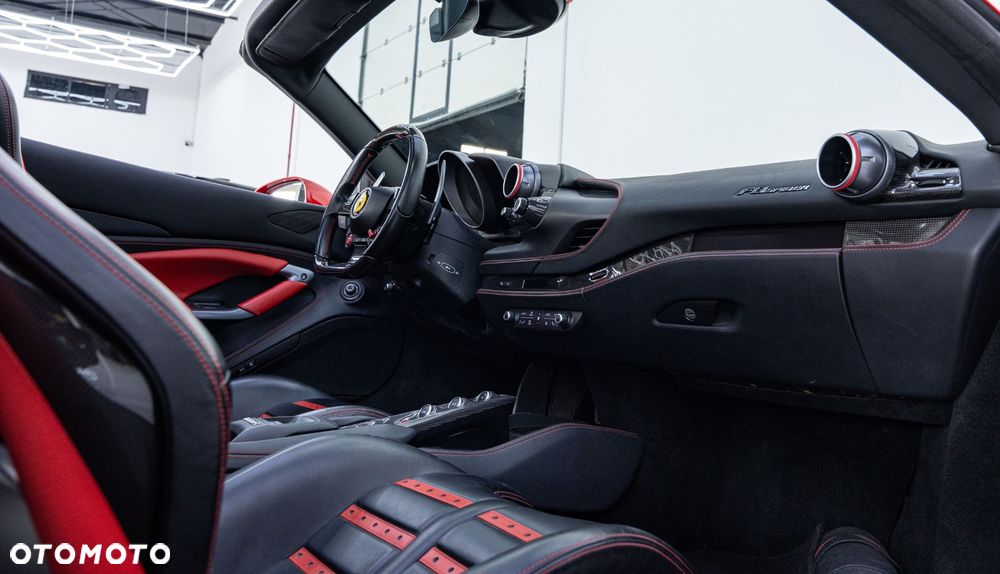 Ferrari F8 Spider
