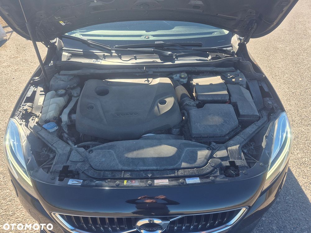 Volvo V40 D2 Drive-E R-Design Kinetic - 13