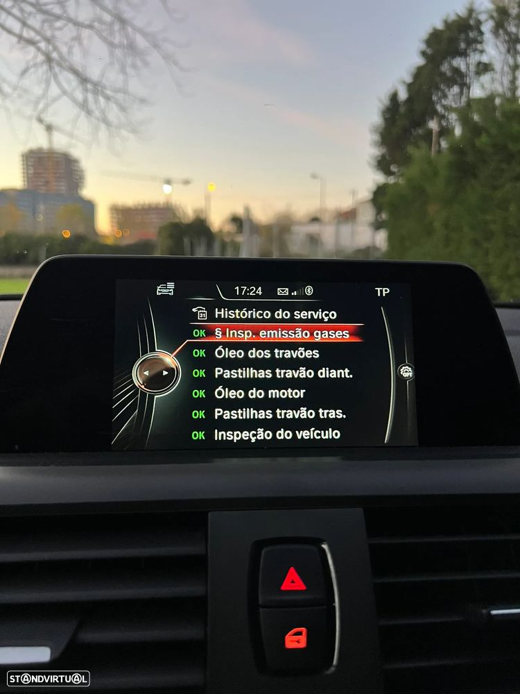 BMW 120 i Aut. Advantage - 24