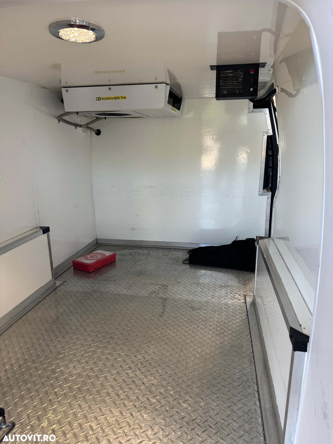 Ford Transit Connect 1.5 TDCI Combi Commercial LWB(L2) N1 Trend - 11