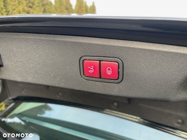 Mercedes-Benz Klasa E 250 CDI DPF BlueEFFICIENCY Automatik - 19