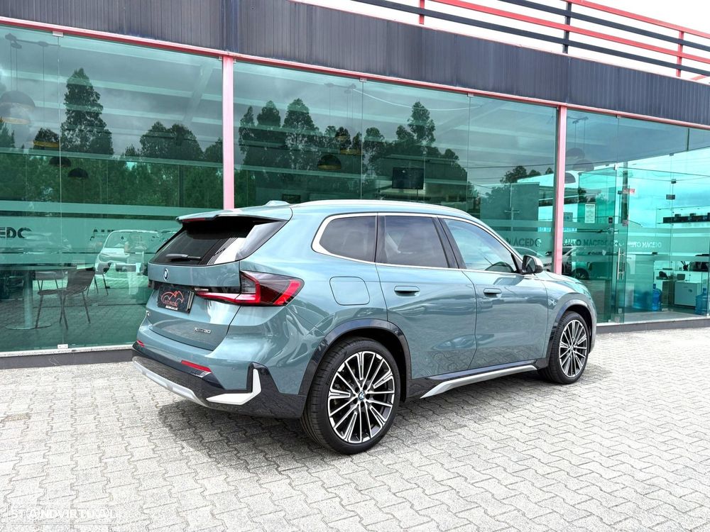 BMW iX1 xDrive30 - 3