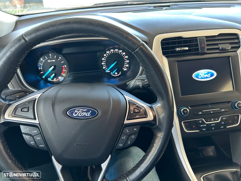 Ford Mondeo SW 1.5 TDCi Business Plus ECOnetic - 37