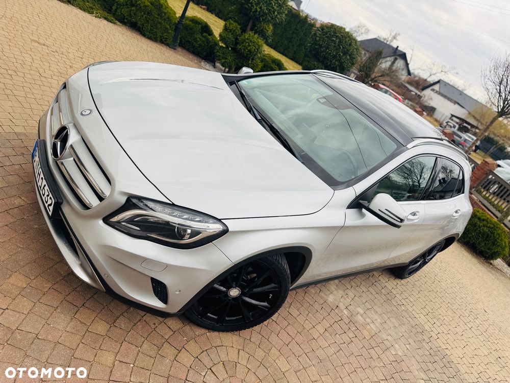 Mercedes-Benz GLA 200 7G-DCT Style - 5