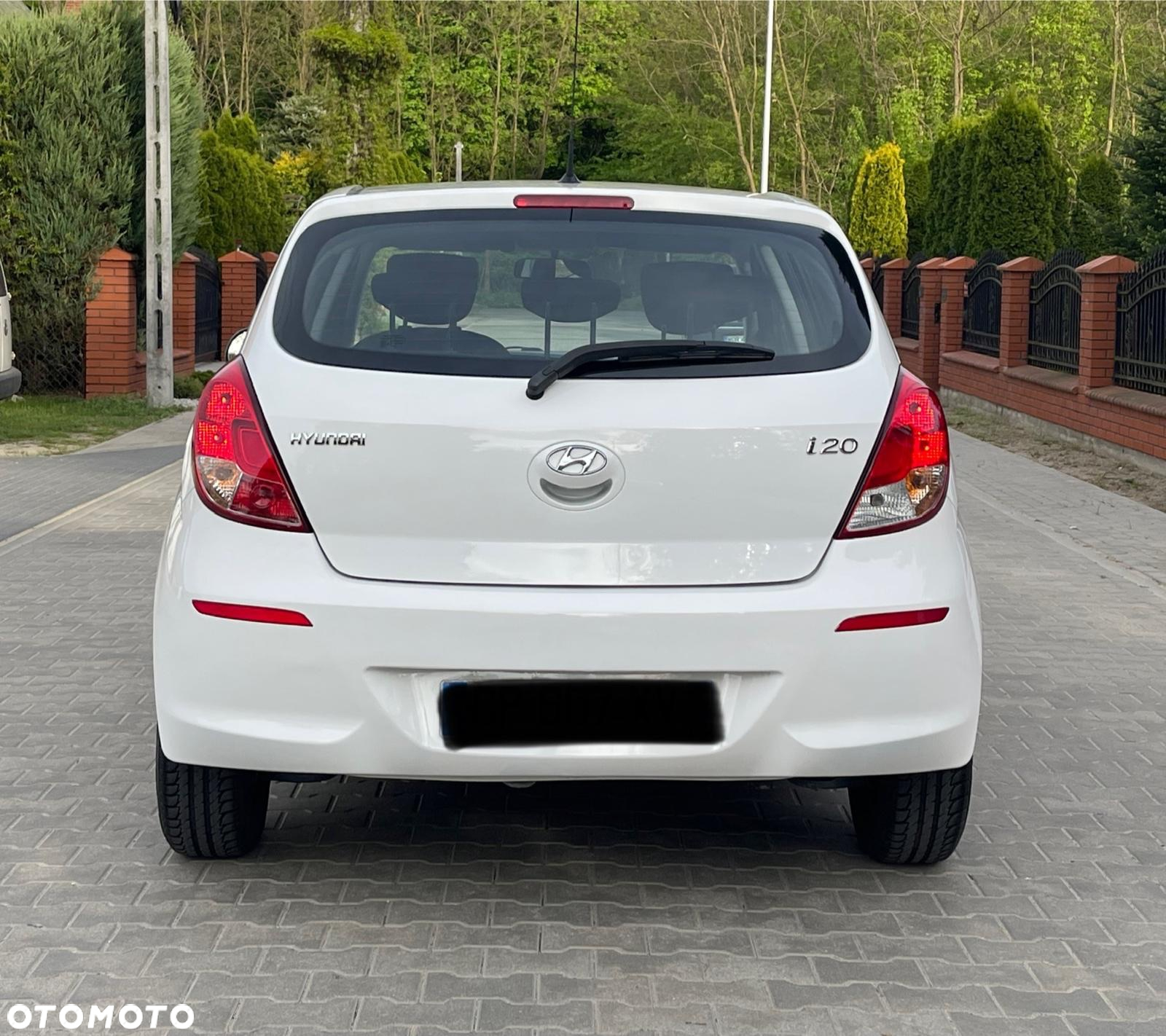 Hyundai i20 1.2 Trend - 11