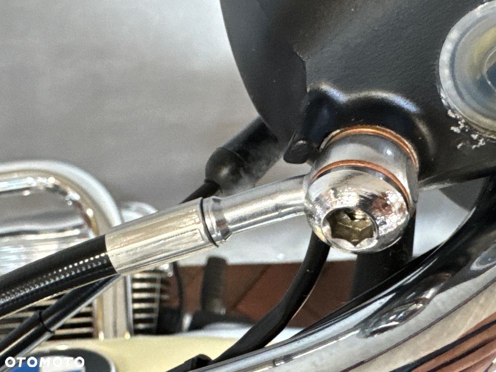 BMW R - 12