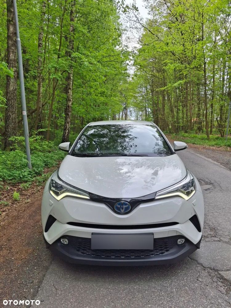 Toyota C-HR Lounge - 1
