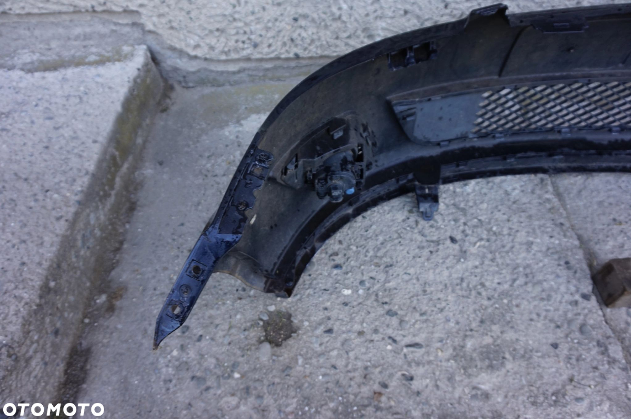 ZDERZAK PRZEDNI FORD FIESTA MK6 LIFT 06/08r - 11