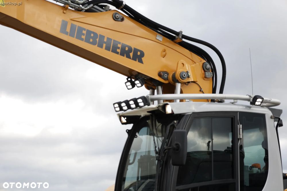 Liebherr A918 Compact Litronic - 19