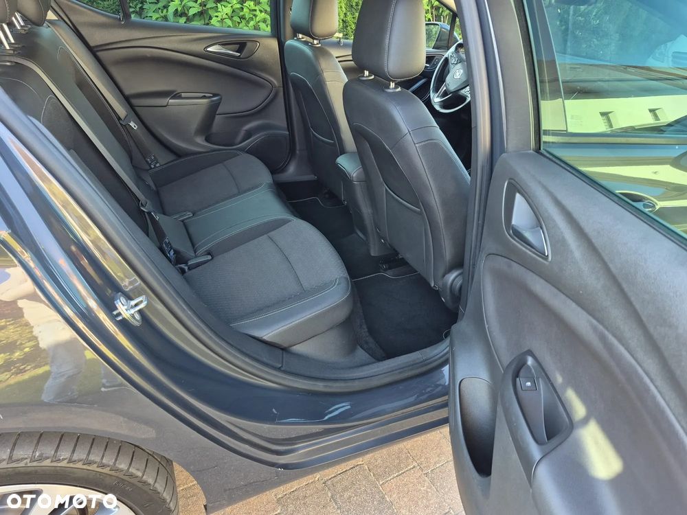 Opel Astra 1.6 CDTI Elite S&S - 12