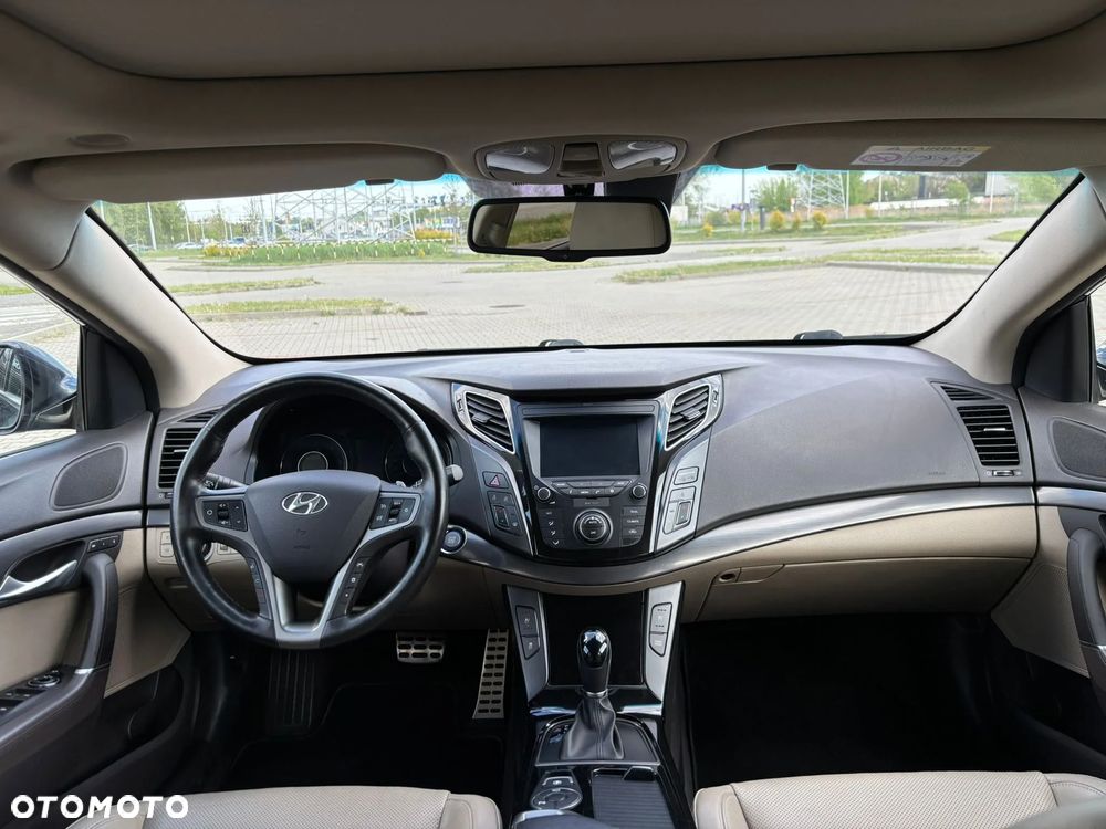 Hyundai i40 Kombi blue 1.7 CRDi DCT Premium - 35