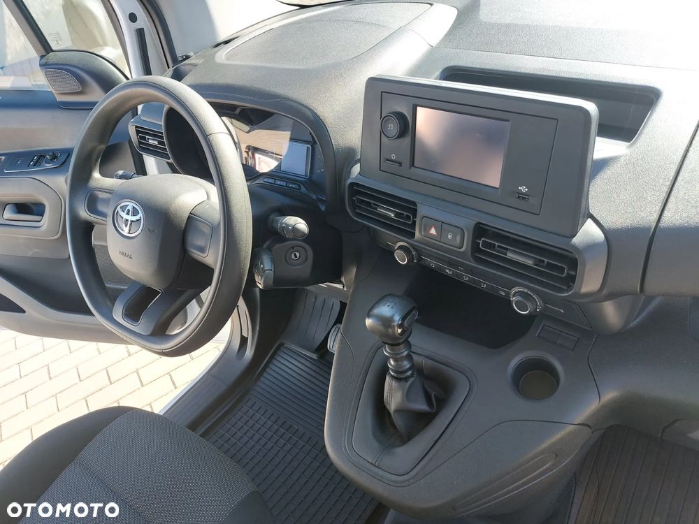 Toyota ProAce - 33