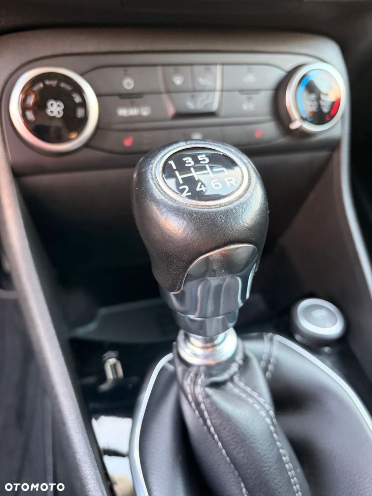 Ford Fiesta 1.0 EcoBoost Titanium - 13