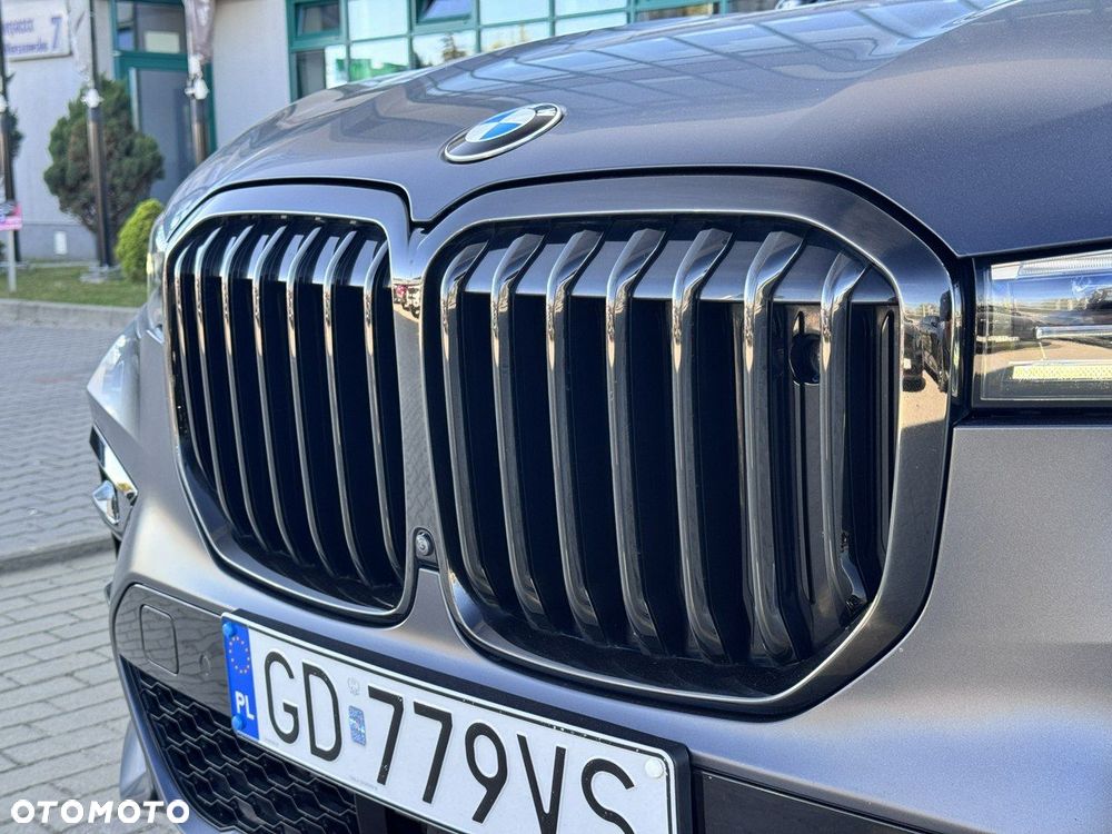 BMW X7 M50d sport - 12