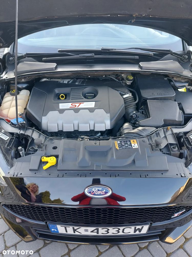 Ford Focus ST - 16