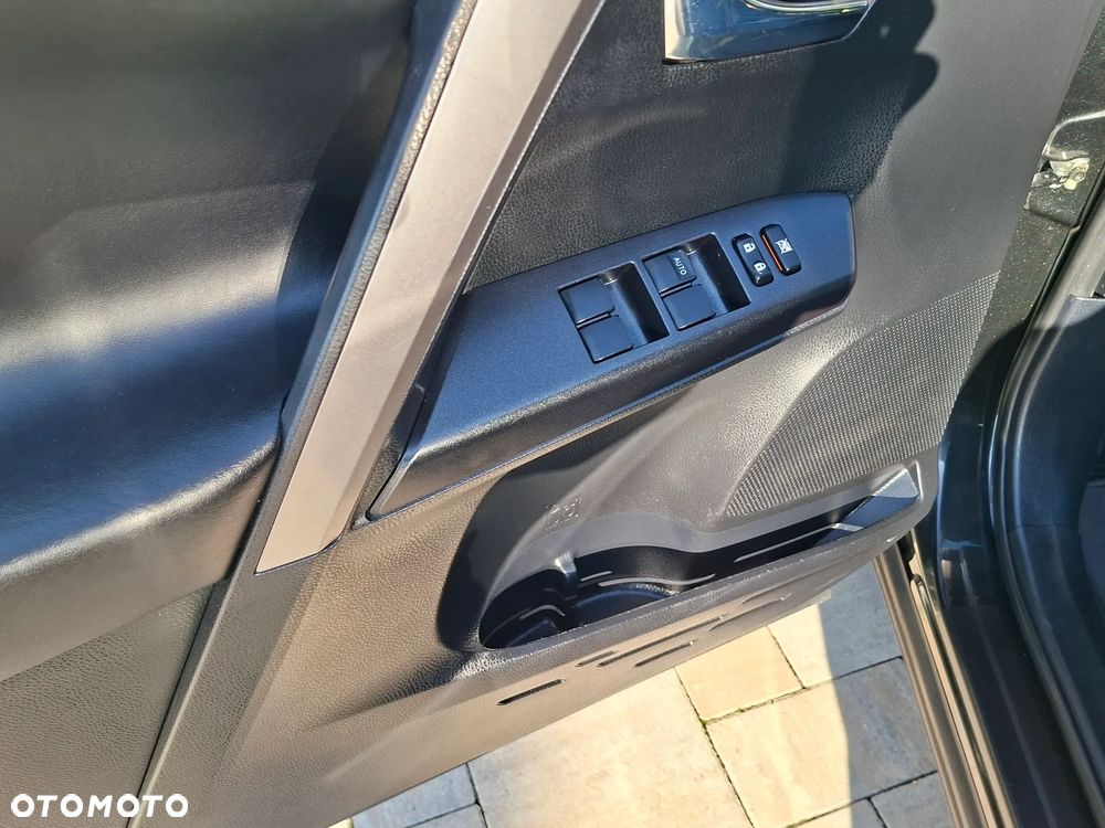 Toyota RAV4 - 17