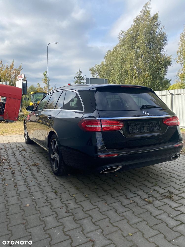 Mercedes-Benz Klasa E 200 9G-TRONIC - 7