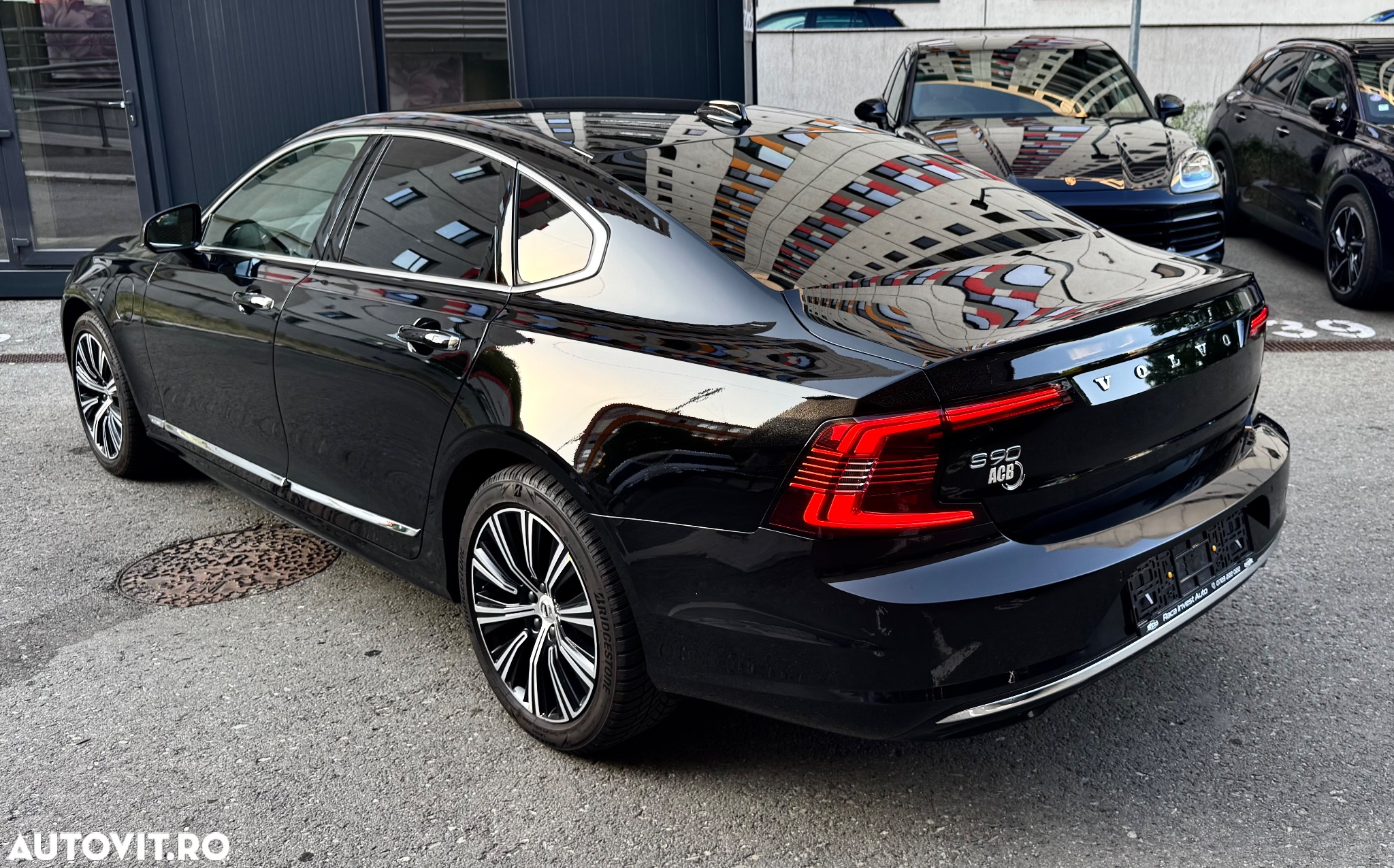 Volvo S90 T8 Recharge AWD Geartronic Inscription Expression - 5