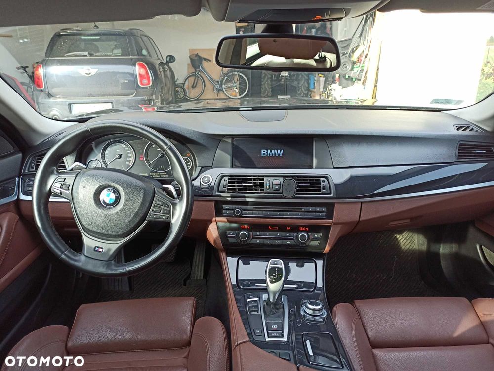 BMW 5 Series 2010 photo 5