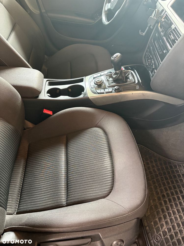 Audi A4 Avant 2.0 TDI - 15