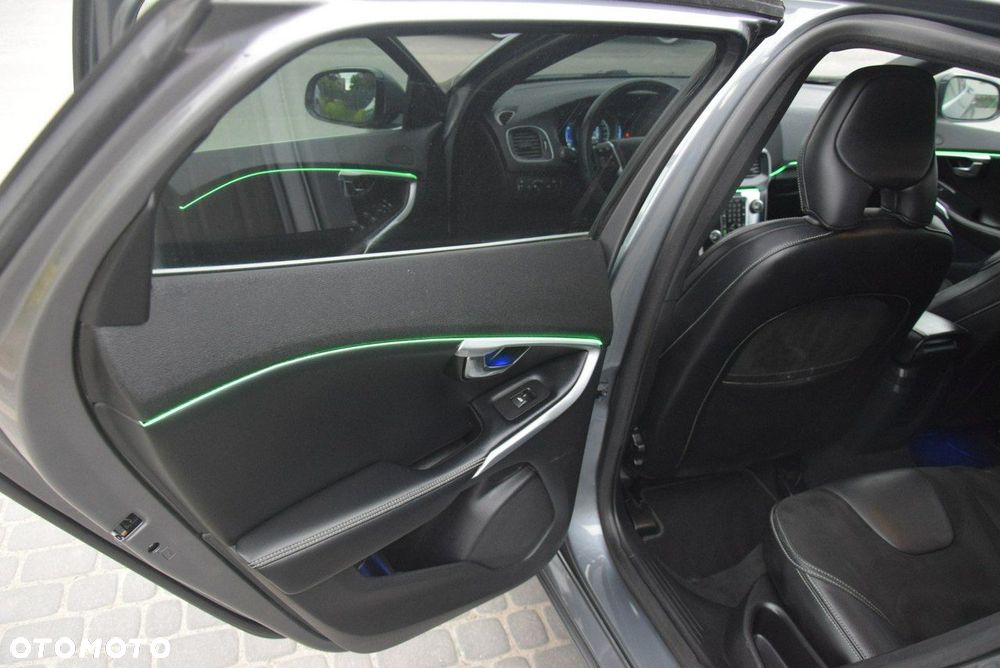 Volvo V40 D4 RDesign - 23