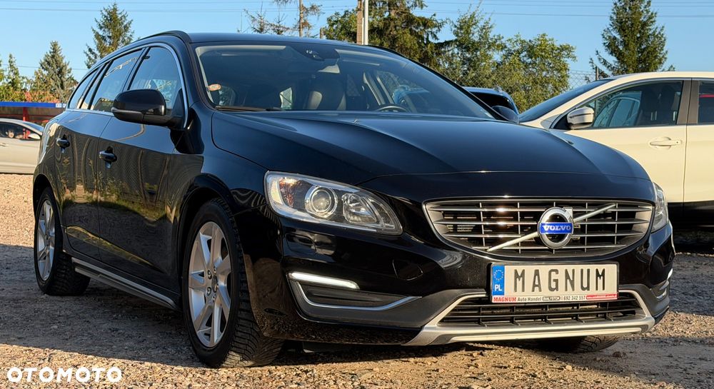 Volvo V60 D4 Drive-E Momentum - 3