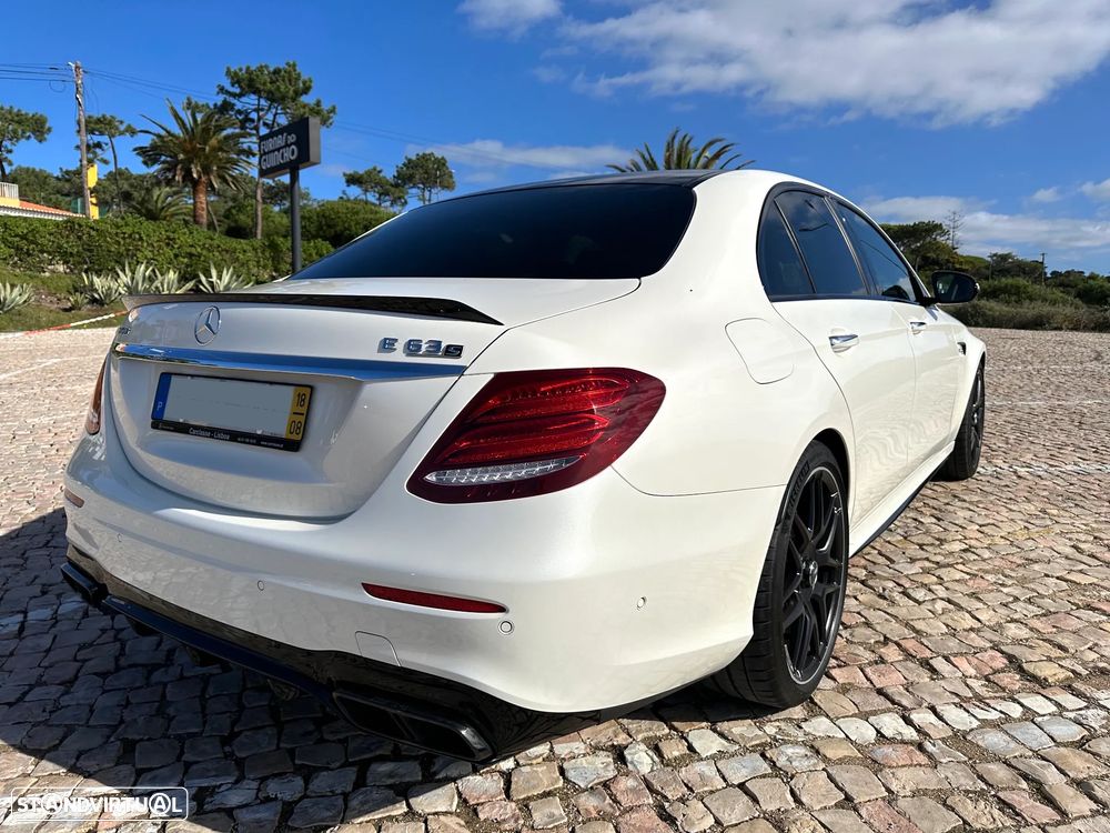 Mercedes-Benz E 63 AMG S 4-Matic+ - 7