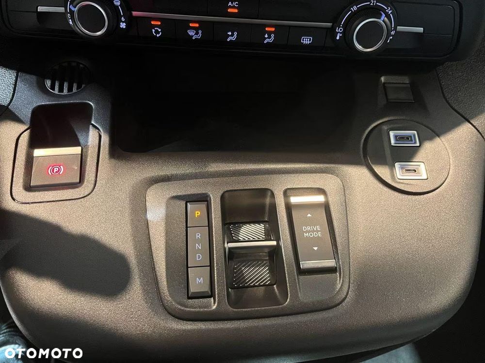 Opel Combo Van XL 130KM AT8 - 16