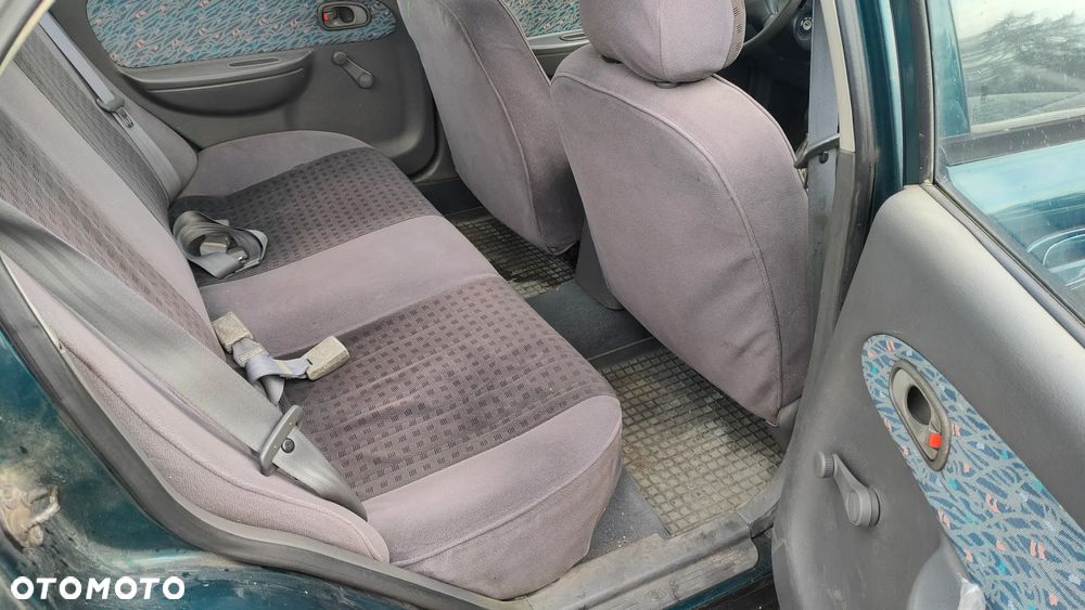 Kia Sephia 1.5 LS - 6