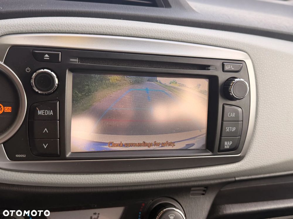 Toyota Yaris - 4