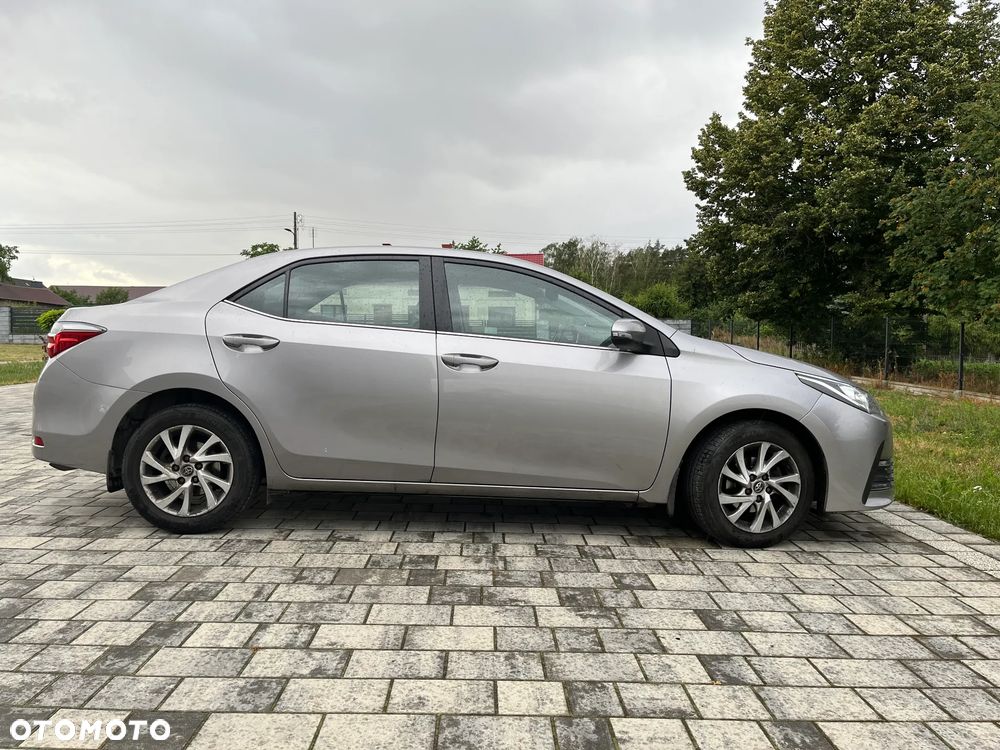 Toyota Corolla 1.6 Comfort - 4