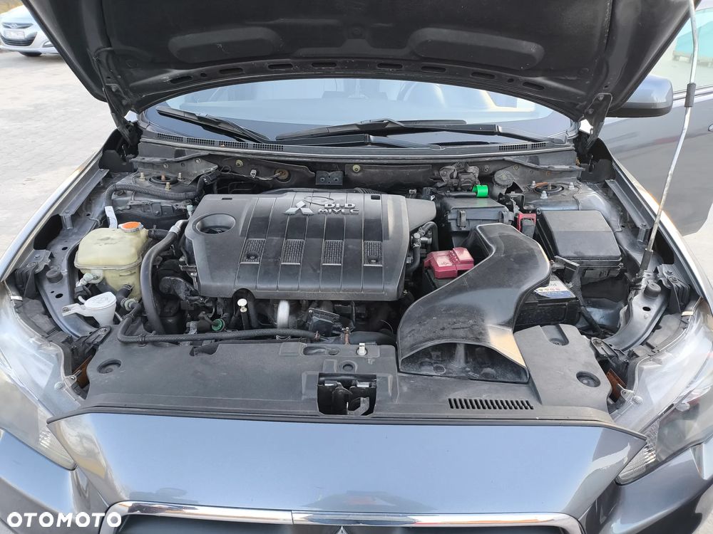 Mitsubishi Lancer - 11