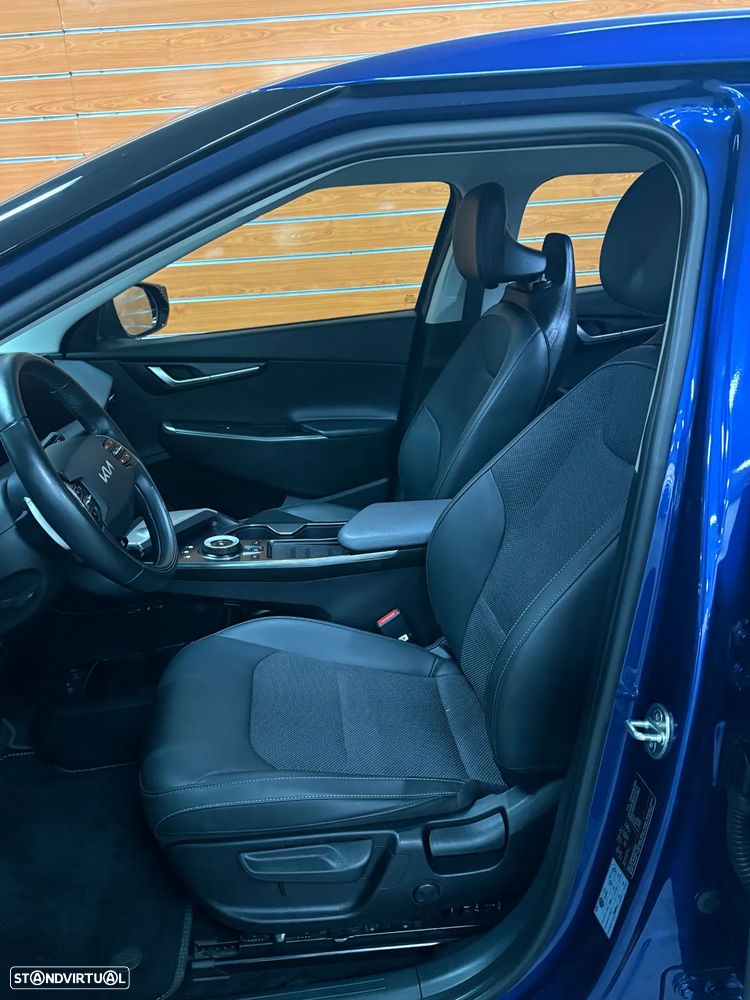 Kia EV6 77,4-kWh - 11