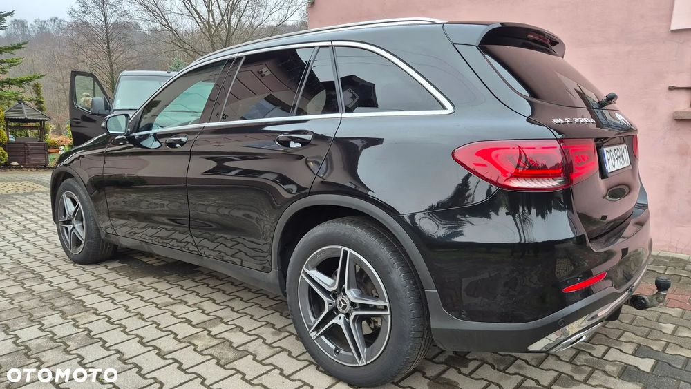 Mercedes-Benz GLC 220 d 4Matic 9G-TRONIC AMG Line Plus - 36