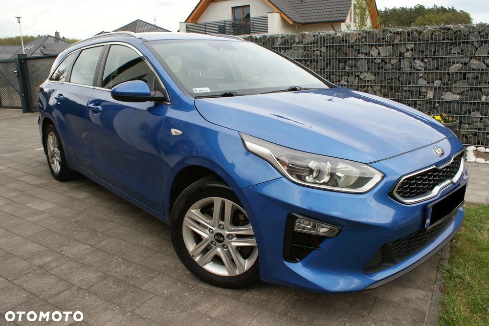 Kia Ceed 1.6 CRDi Eco-Dynamics+ (48V Mild-Hybrid) DCT7 Vision - 4
