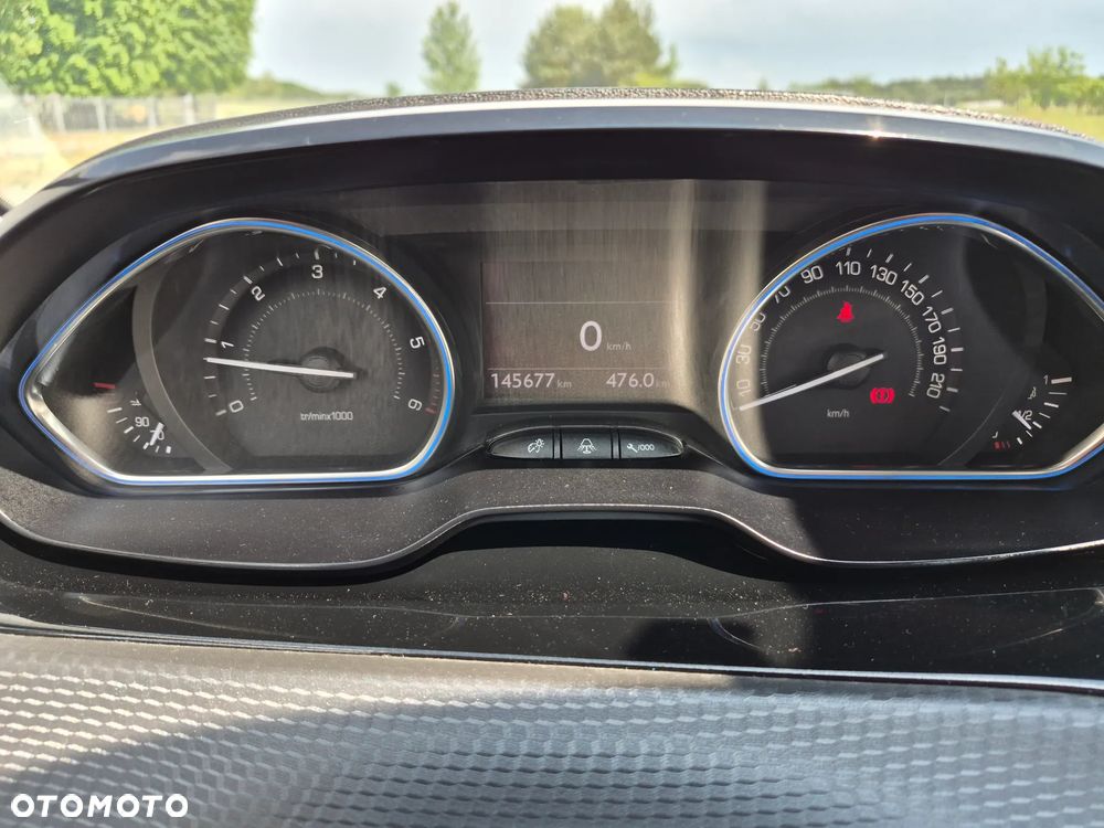 Peugeot 2008 1.6 e-HDi Active S&S - 9