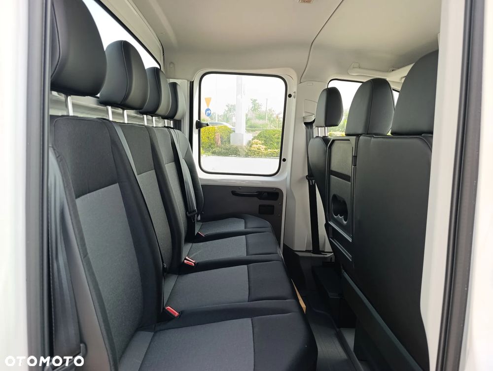 Volkswagen Crafter 35 Skrzyniowy - 12