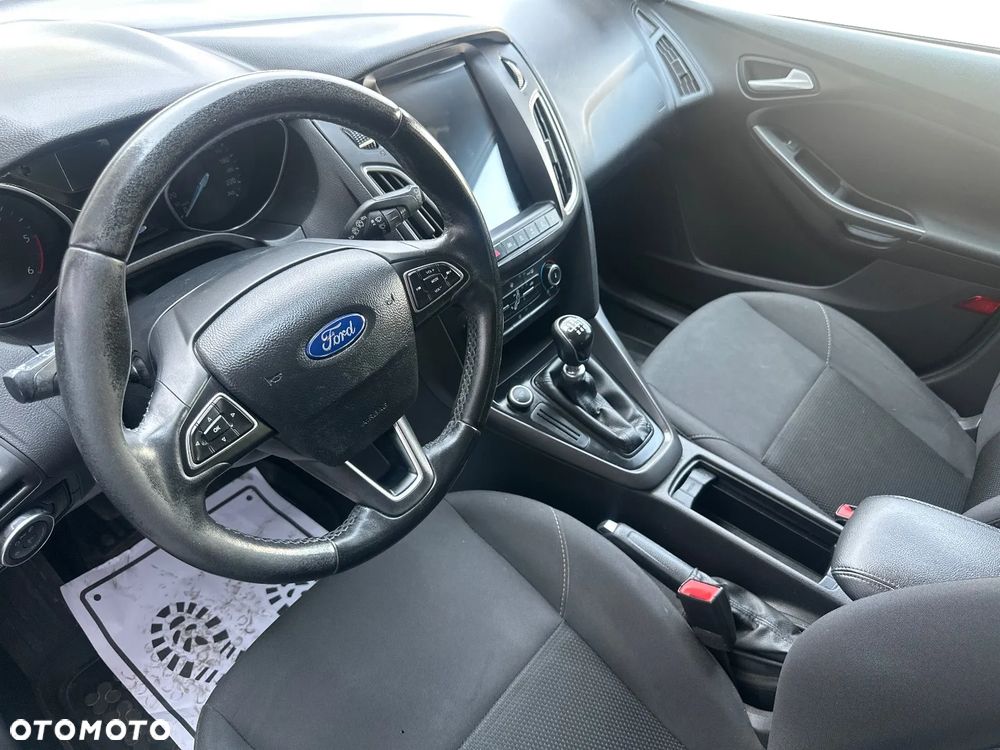 Ford Focus 1.6 TDCi Titanium - 25