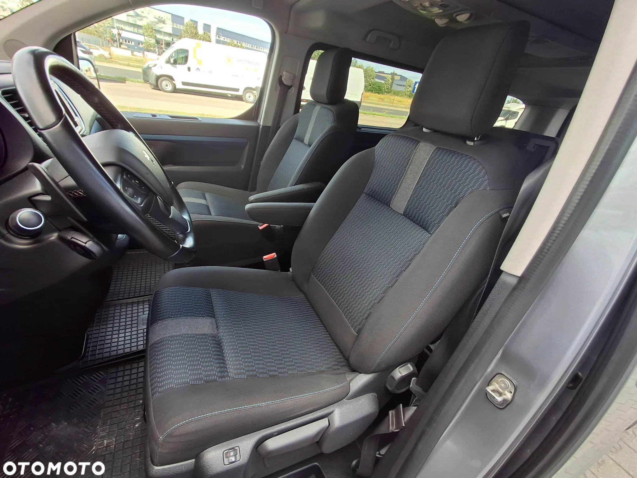 Peugeot Traveller 2.0 BlueHDi Long Business - 15