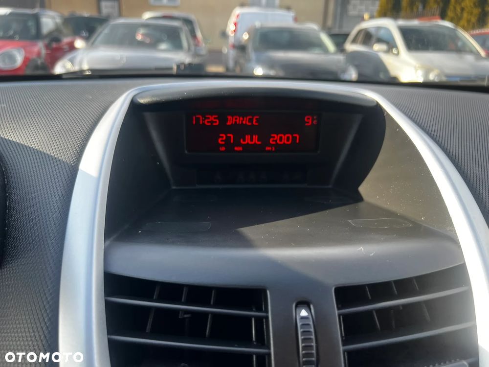 Peugeot 207 1.6 HDi Active - 17