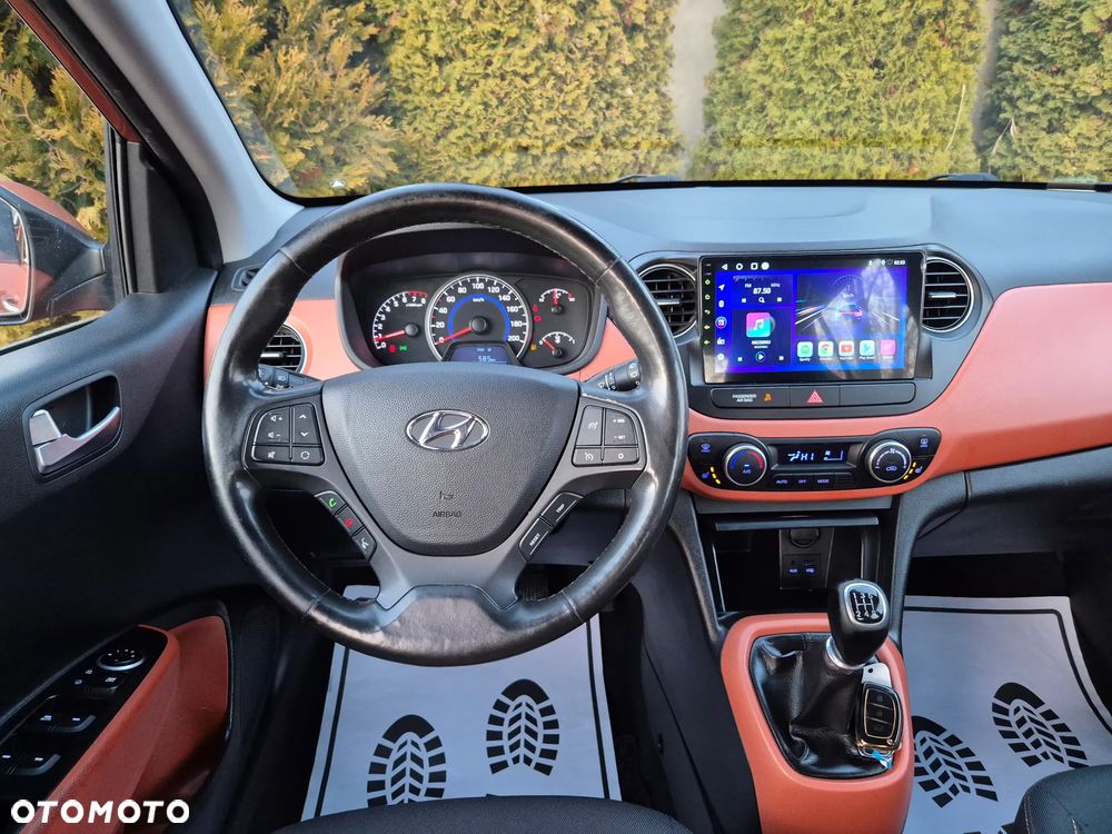 Hyundai i10 1.2 Fifa World Cup Edition - 40