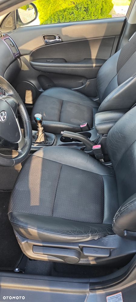 Hyundai i30 i30cw 1.6 Edition Plus - 13